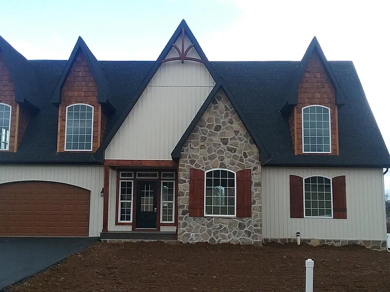 9607 Possum Hollow Rd — Photo 1