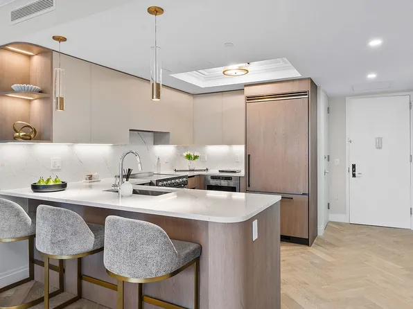 78-29 Austin St #319, Forest Hills, NY 11375
