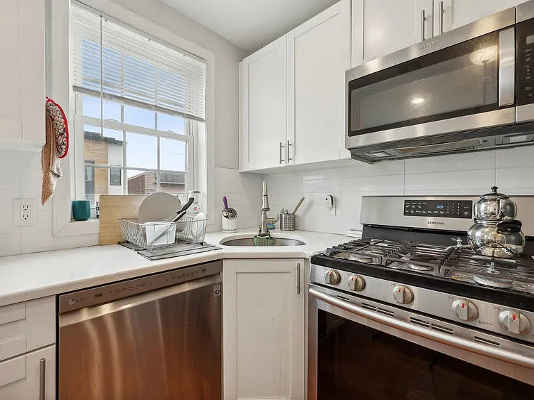 240.5 South St #3 — Photo 6