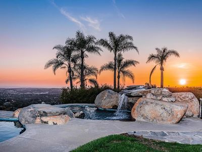 3691 Camino De Las Lomas, Vista, CA, 92084