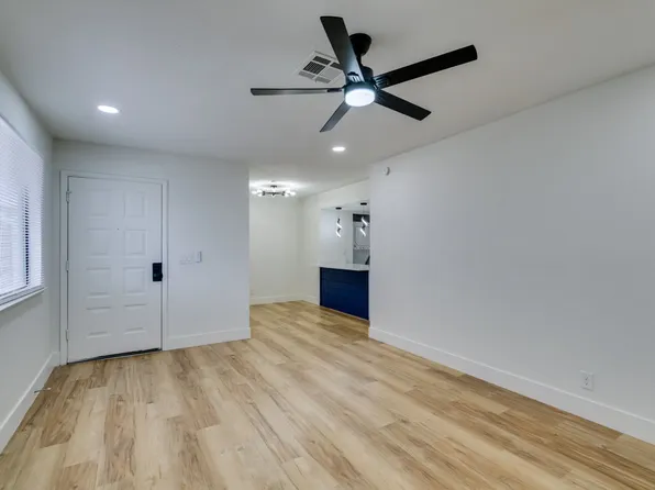 5701 Smoke Ranch Rd Unit C, Las Vegas, NV 89108