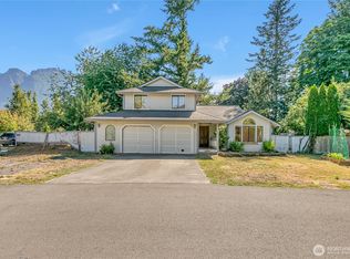 429 SE Orchard Dr, North Bend, WA 98045