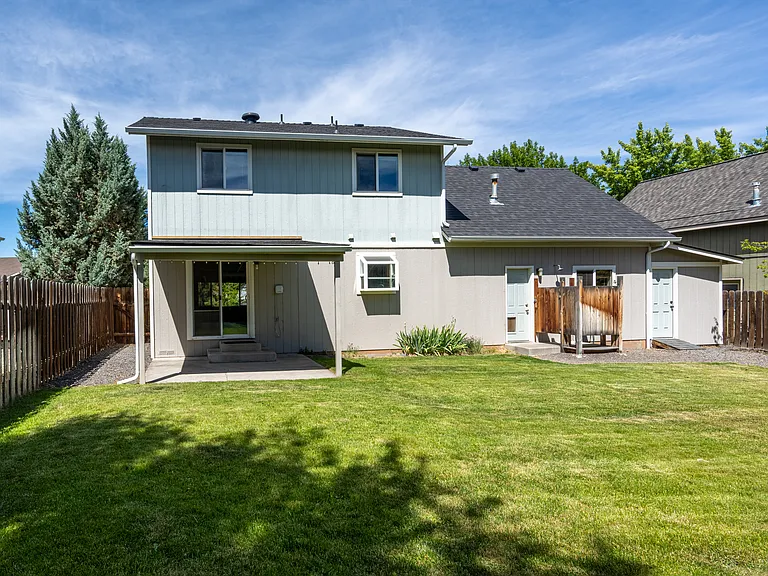 748 NE Mason Rd — Photo 30