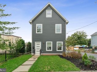 2241 Douglas St NE, Washington, DC 20018