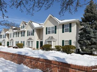 40 Chanda Ct #D040, Clifton, NJ 07012