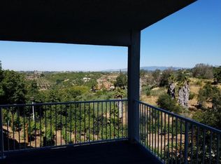 2247 Wilt Rd, Fallbrook, CA 92028