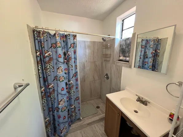 2921 SW 36th Ct, Miami, FL