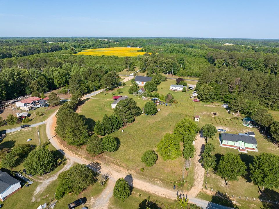 1st image of 111 Cove Ln #14