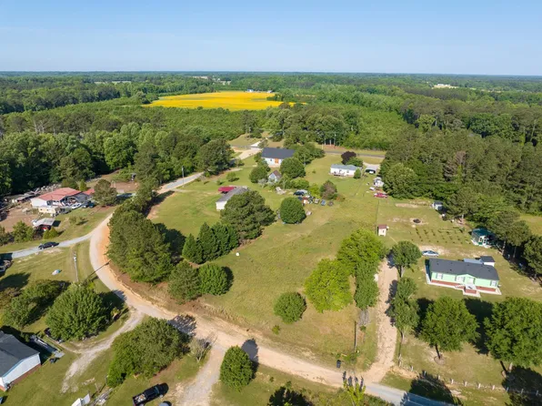 111 Cove Lane, Four Oaks, NC 27524