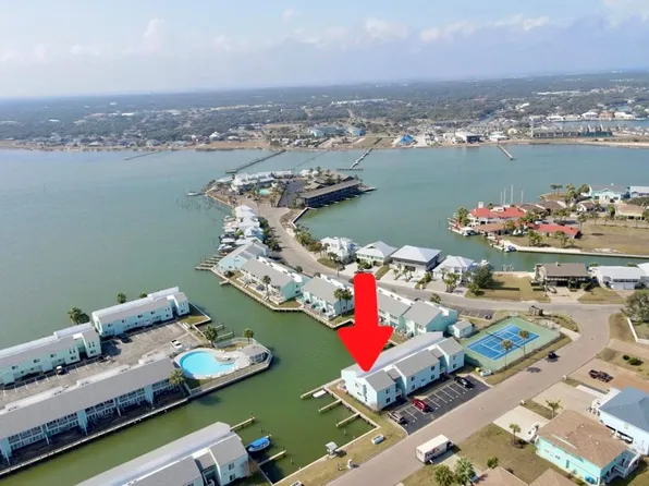 508 Lauderdale Dr, Rockport, TX 78382