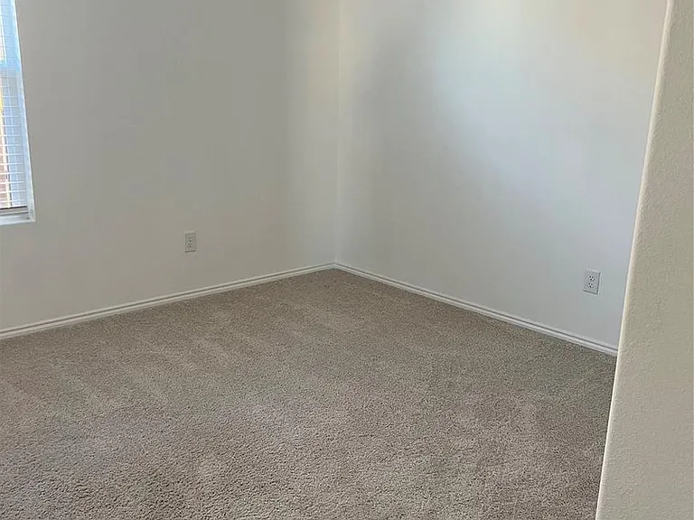 7300 Jackrabbit Ave — Photo 10