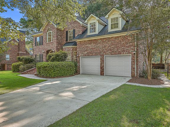 4th image of 4411 Wild Thicket Ln