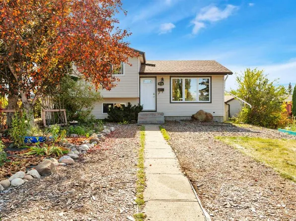 1 N Mountain Pl, Sylvan Lake, AB T4S 1H7