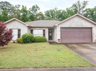 5310 Blackstone Ln, Northport, AL 35473
