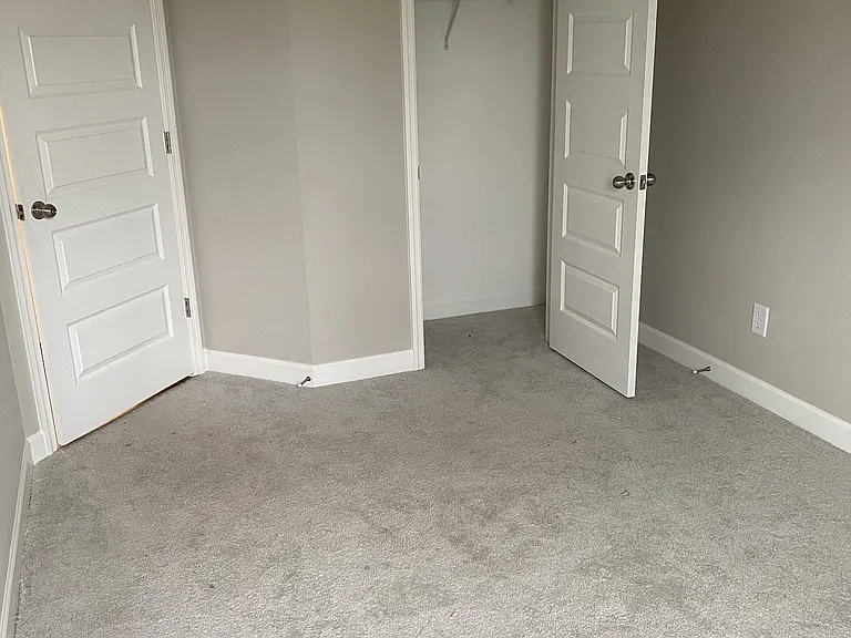 352 Banbury Dr — Photo 20