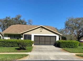 11643 White Ash Dr, New Port Richey, FL 34654