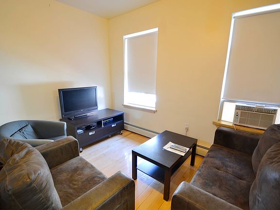 4th image of 207 E 117th St APT 2