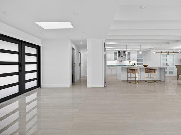 5th image of 2350 Via Venice