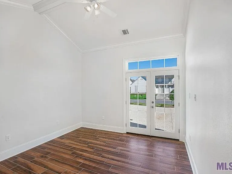 3505 Rue D Orleans — Photo 11