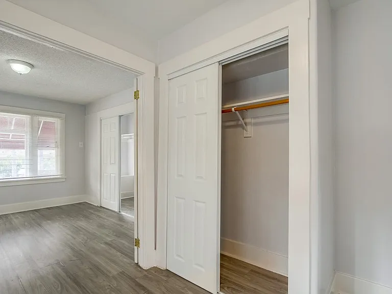 502 Elm Ave #504 — Photo 9