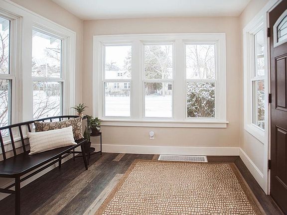 5th image of 106 Kingwood St