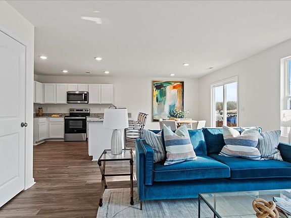 7th image of this home