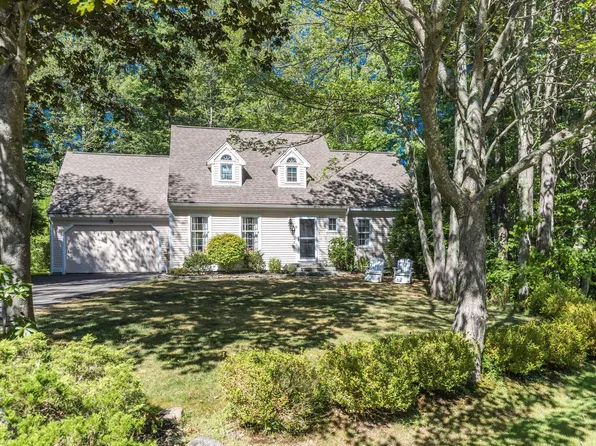 8 Hawthorne Lane, York, ME 03909