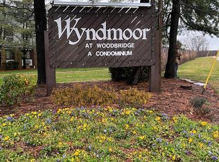 126 Cricket Ln, Woodbridge, NJ 07095