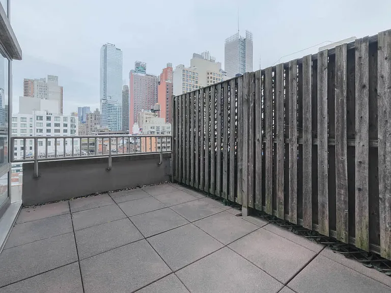400 W 37th St #7R — Photo 64