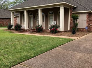 30 Dawnview Dr, Brandon, MS 39042