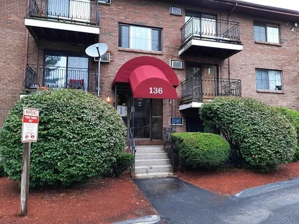 136 Mammoth Road #27, Hooksett, NH 03106