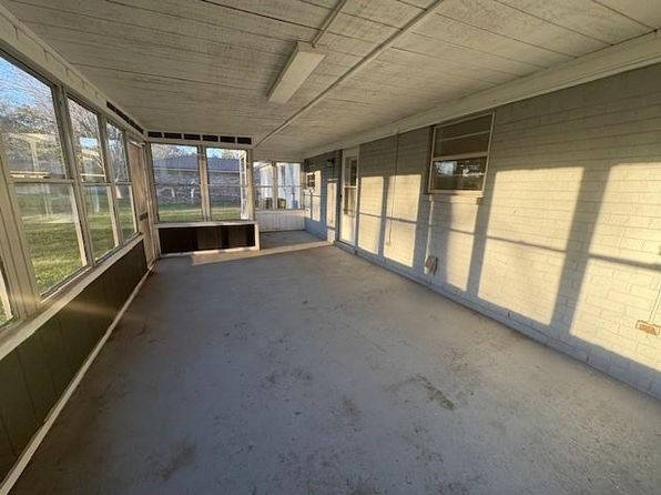 5164 Santos Dr E, Mobile, AL 36619