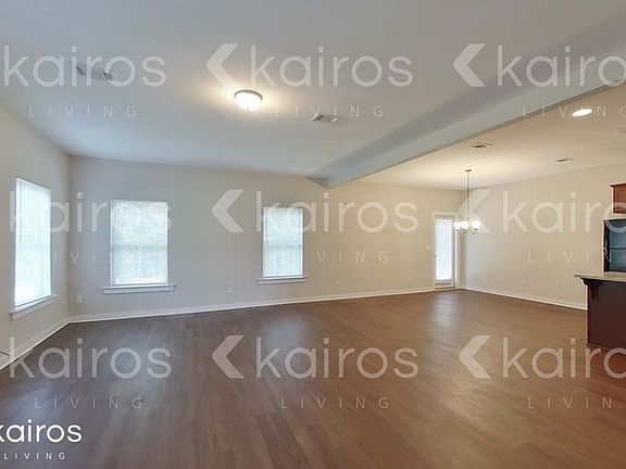 5th image of 8030 Shadesbrook Dr