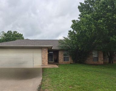 115 SE Churchill Way, Lawton, OK, 73501