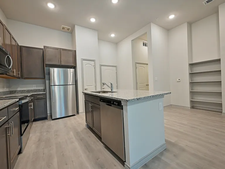 Heritage Estates at Wells Branch — Photo 10