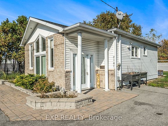 3rd image of 2147 Mer Bleue Rd