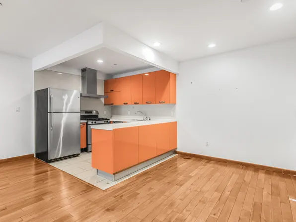 78 Ridge Street image 9 of 13