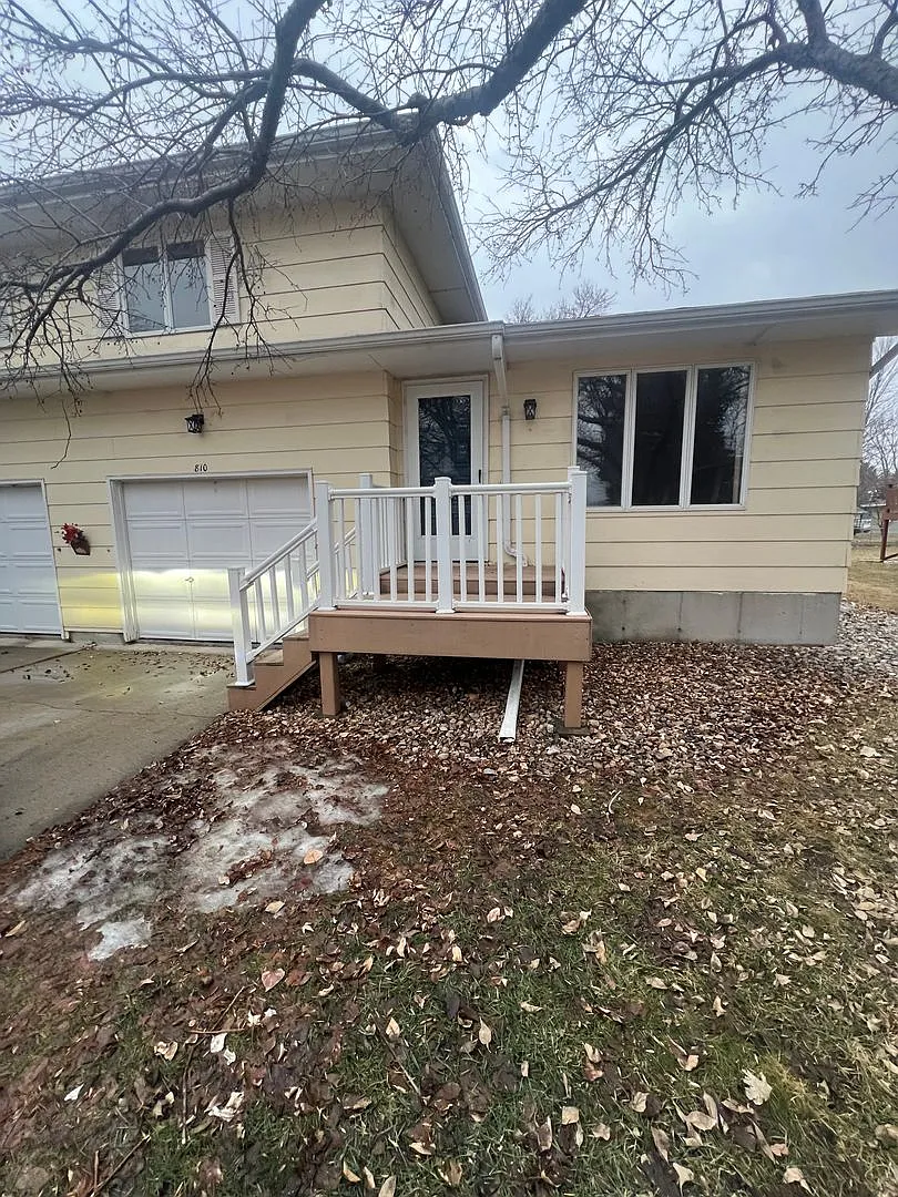 810-812 Aberdeen Homes ll — Photo 3