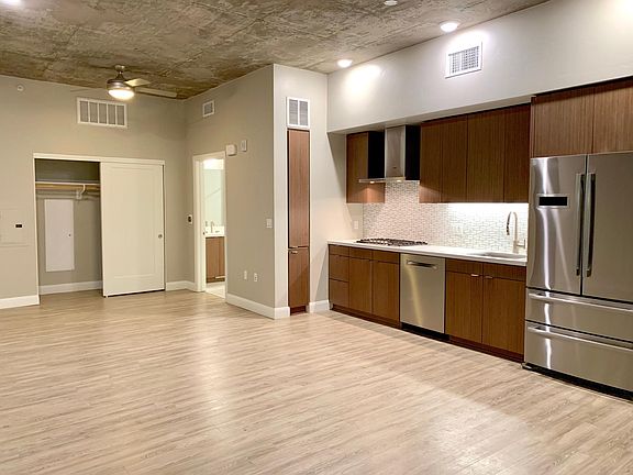 3rd image of 1743 India St #205