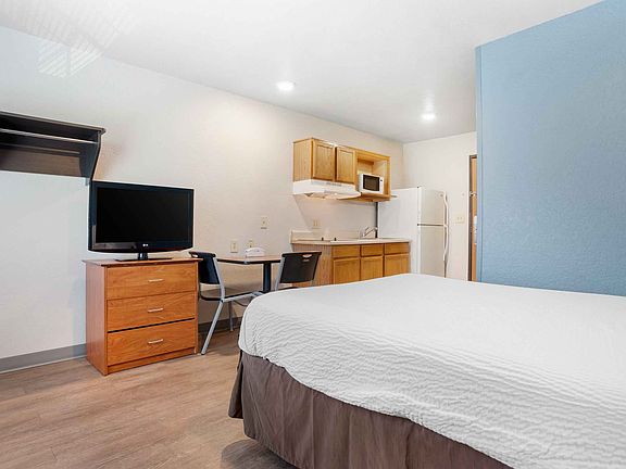 Studio Suite - 1 Full Bed