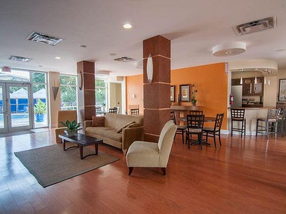 4th image of 470 3rd St S Unit 710