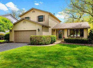 182 Vista Rd, Lake Zurich, IL 60047