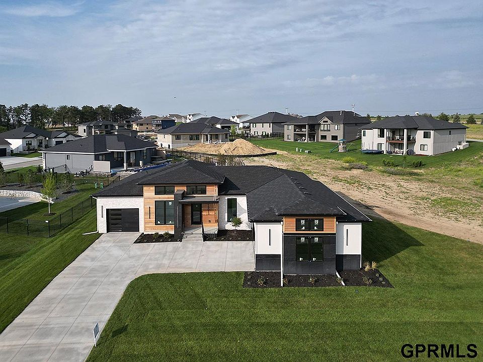 1st image of 19013 Acorn Dr