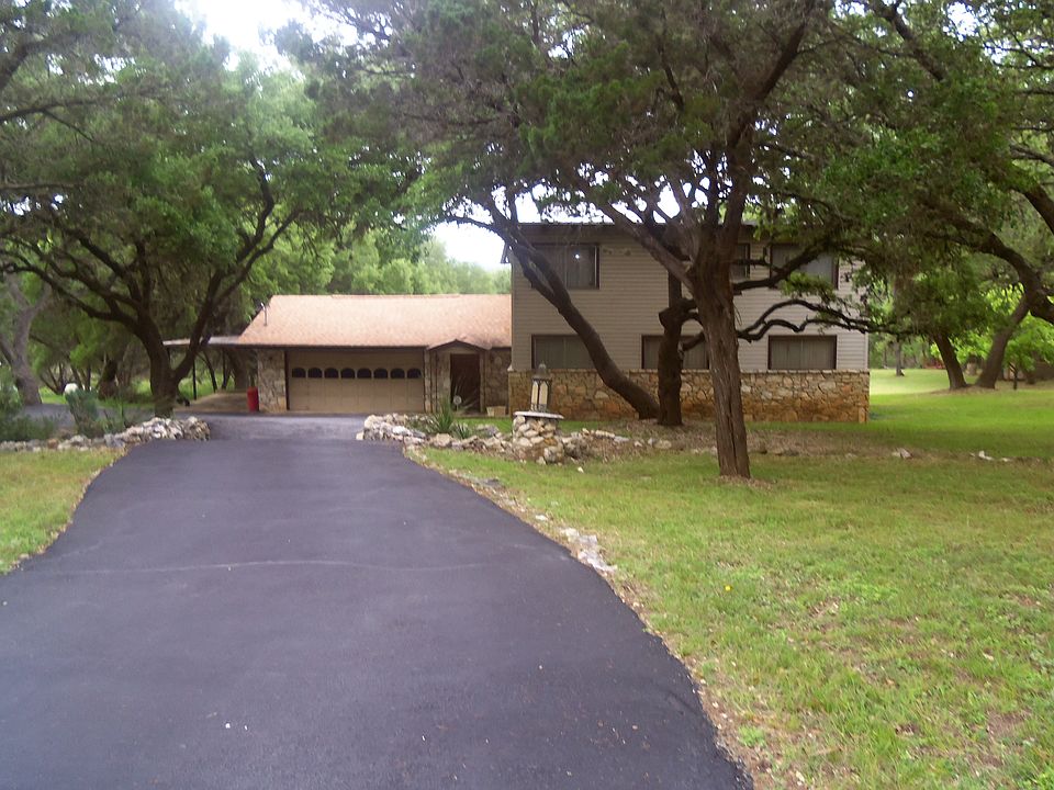 1st image of 381 White Oak Dr