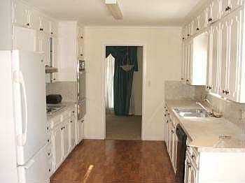 3rd image of 3419 Sul Ross St