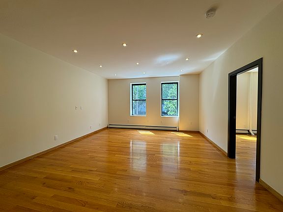 2nd image of 2750 Broadway #3S