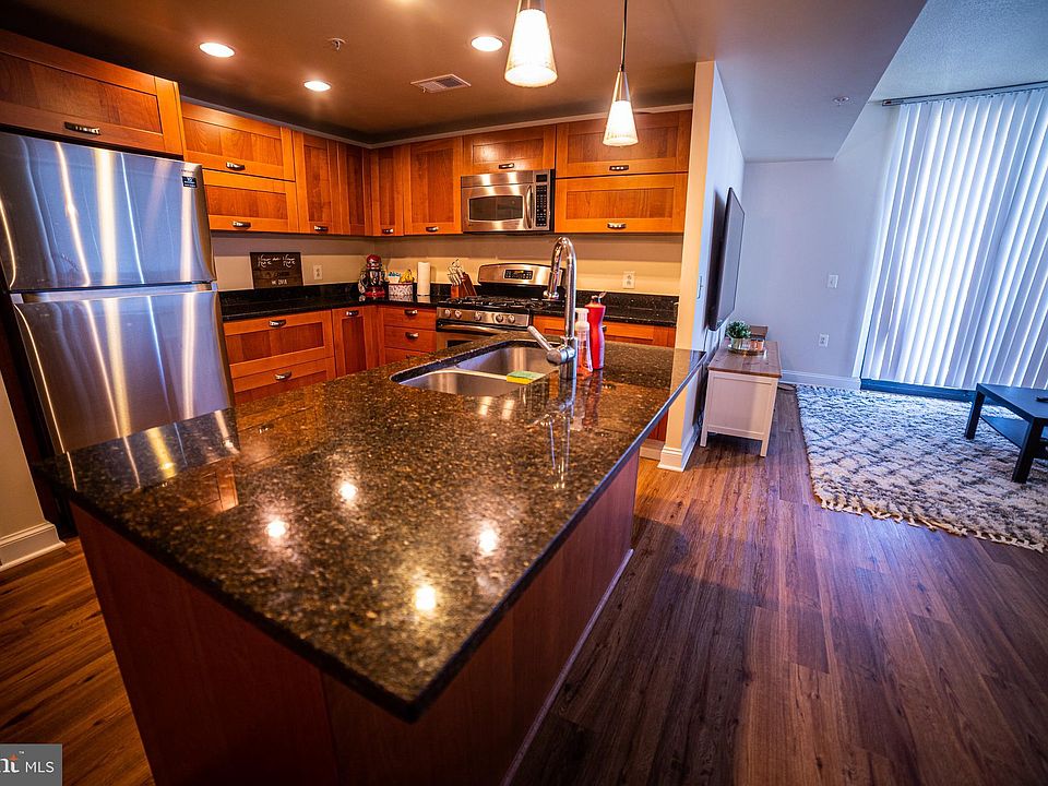 1st image of 2451 Midtown Ave APT 613