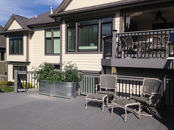 Huge Two-tier Deck