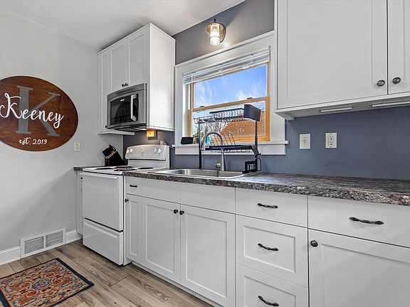 4th image of 1106 Wolff STREET