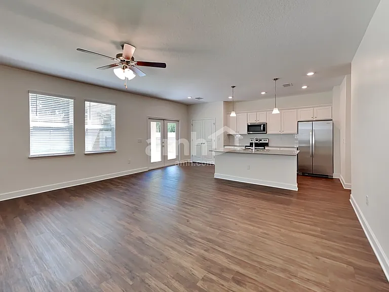 1115 Walden Pond Dr — Photo 6